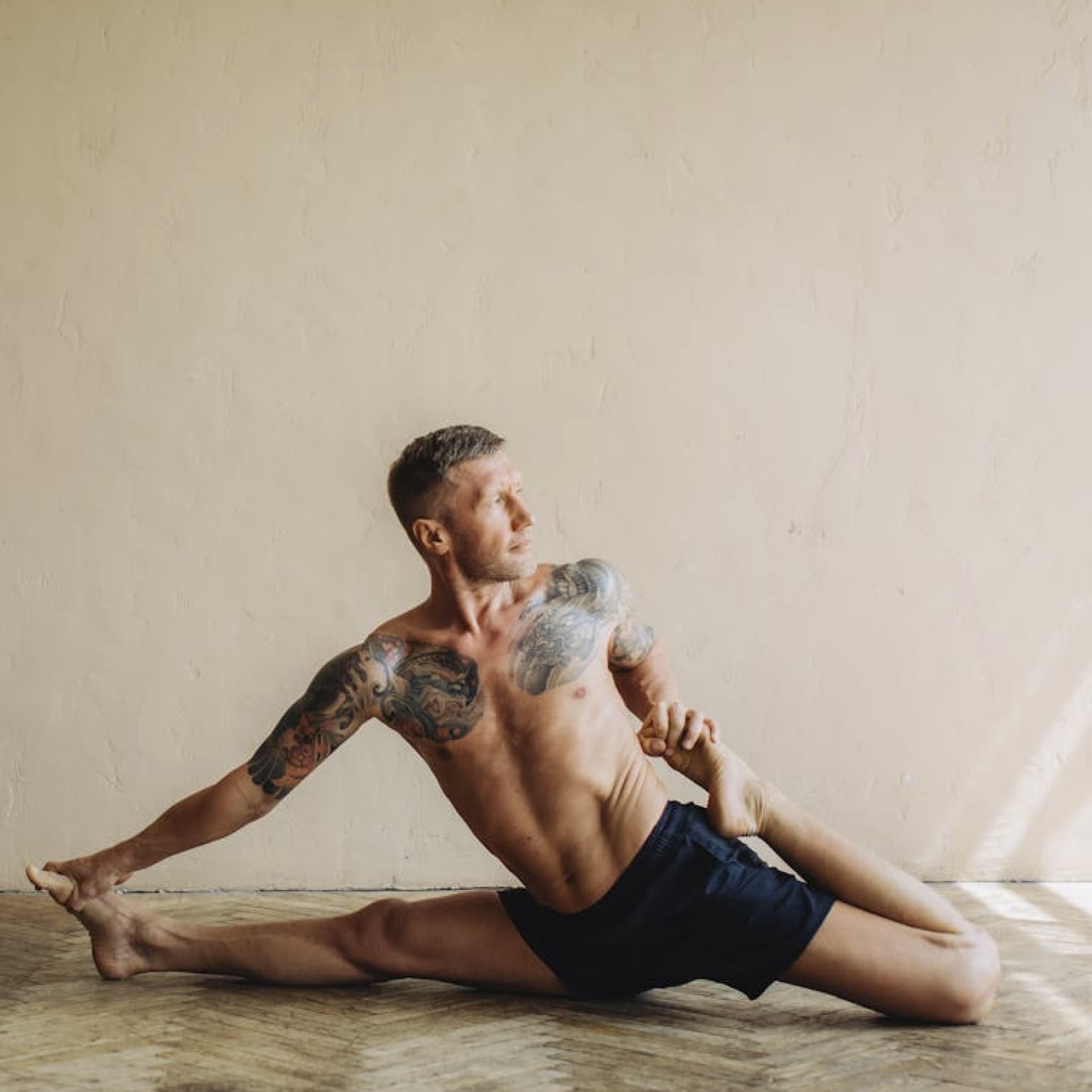 Prana Rise yoga style hero background